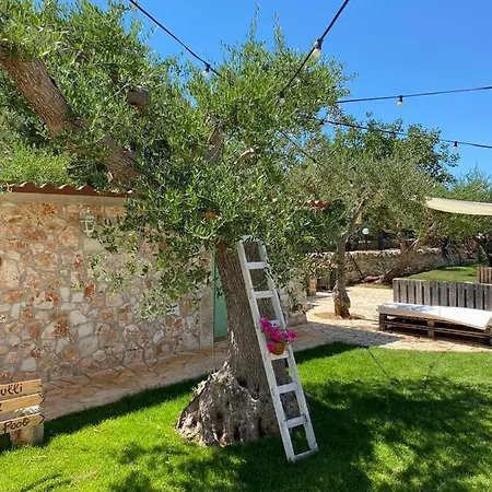 Aria Di Casa Country Bed & Breakfast Alberobello